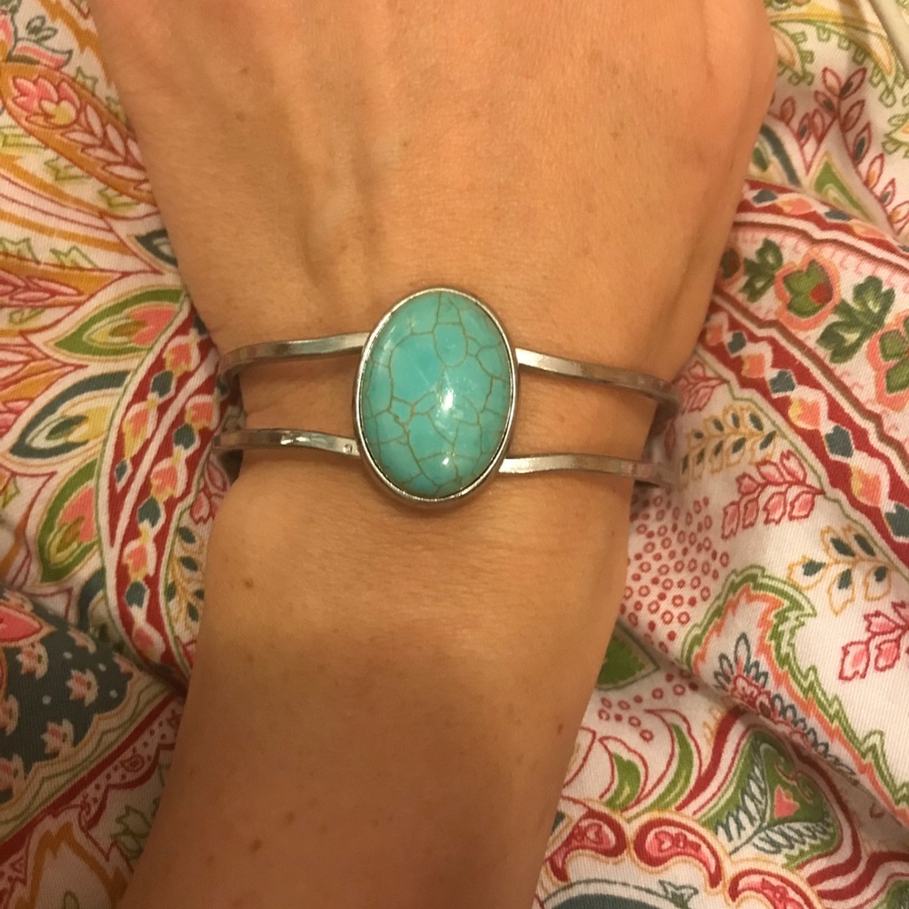 STERLING SILVER FAUX TURQUOISE SPRING BRACELET